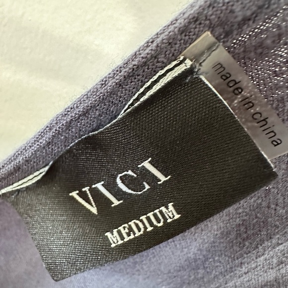 Vici Navy Linen Blend Sleeveless Button-Up Romper - M - Picture 4 of 9